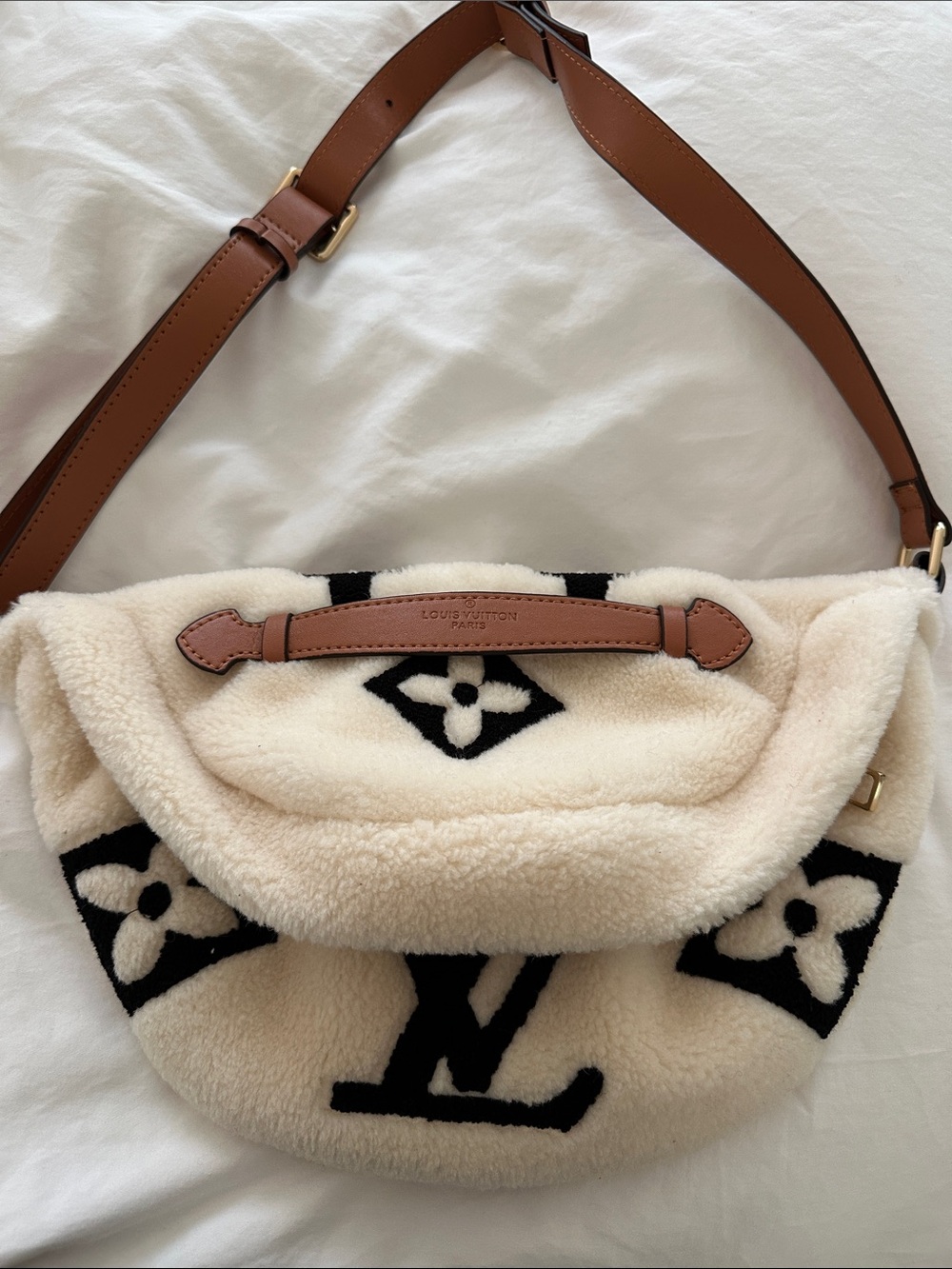 Louis Vuitton Cream & Black Shearling bum Bag